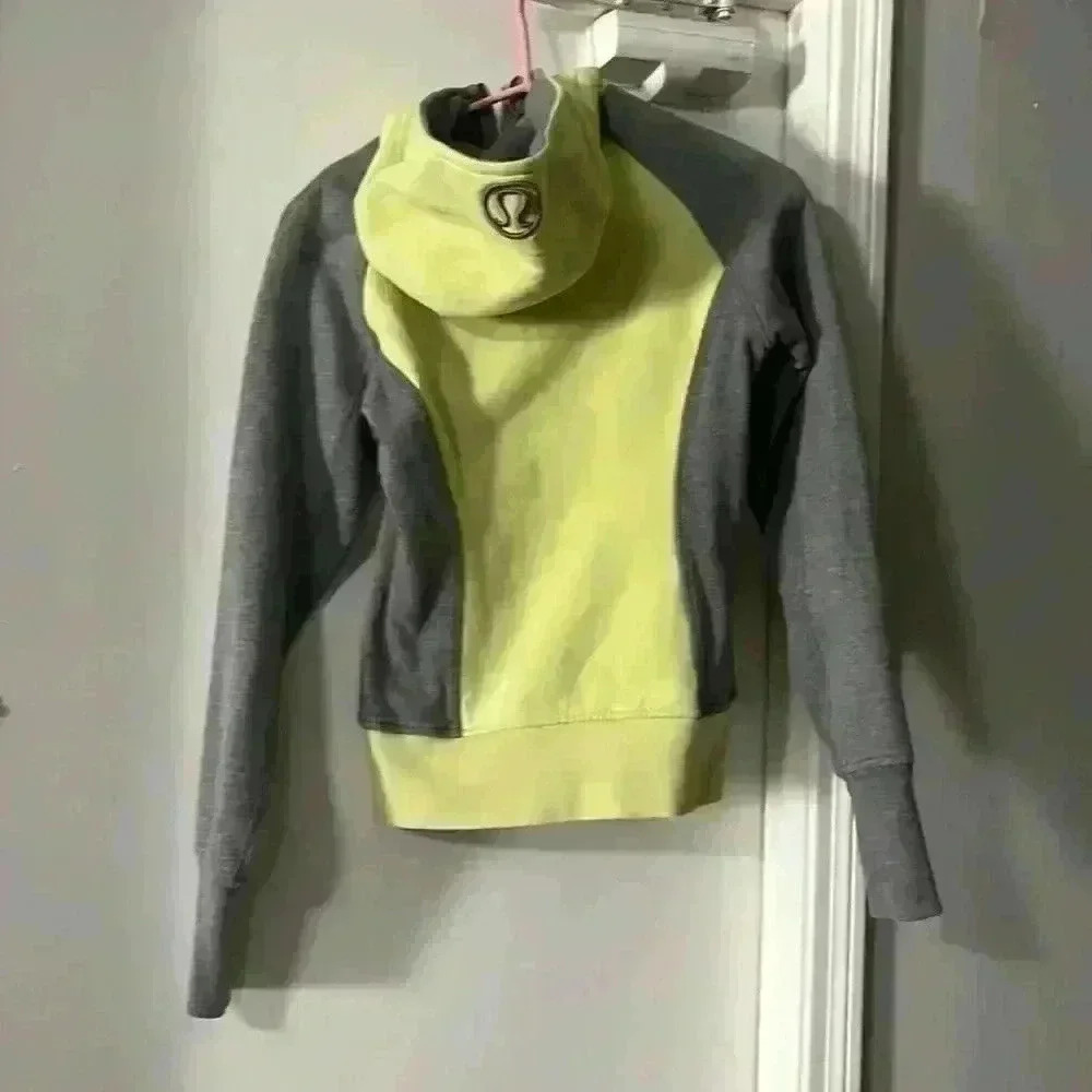 Lululemon woman sweater - Picture 2 of 7